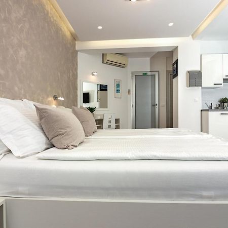 Apartments Lovret Flowers Split Ngoại thất bức ảnh