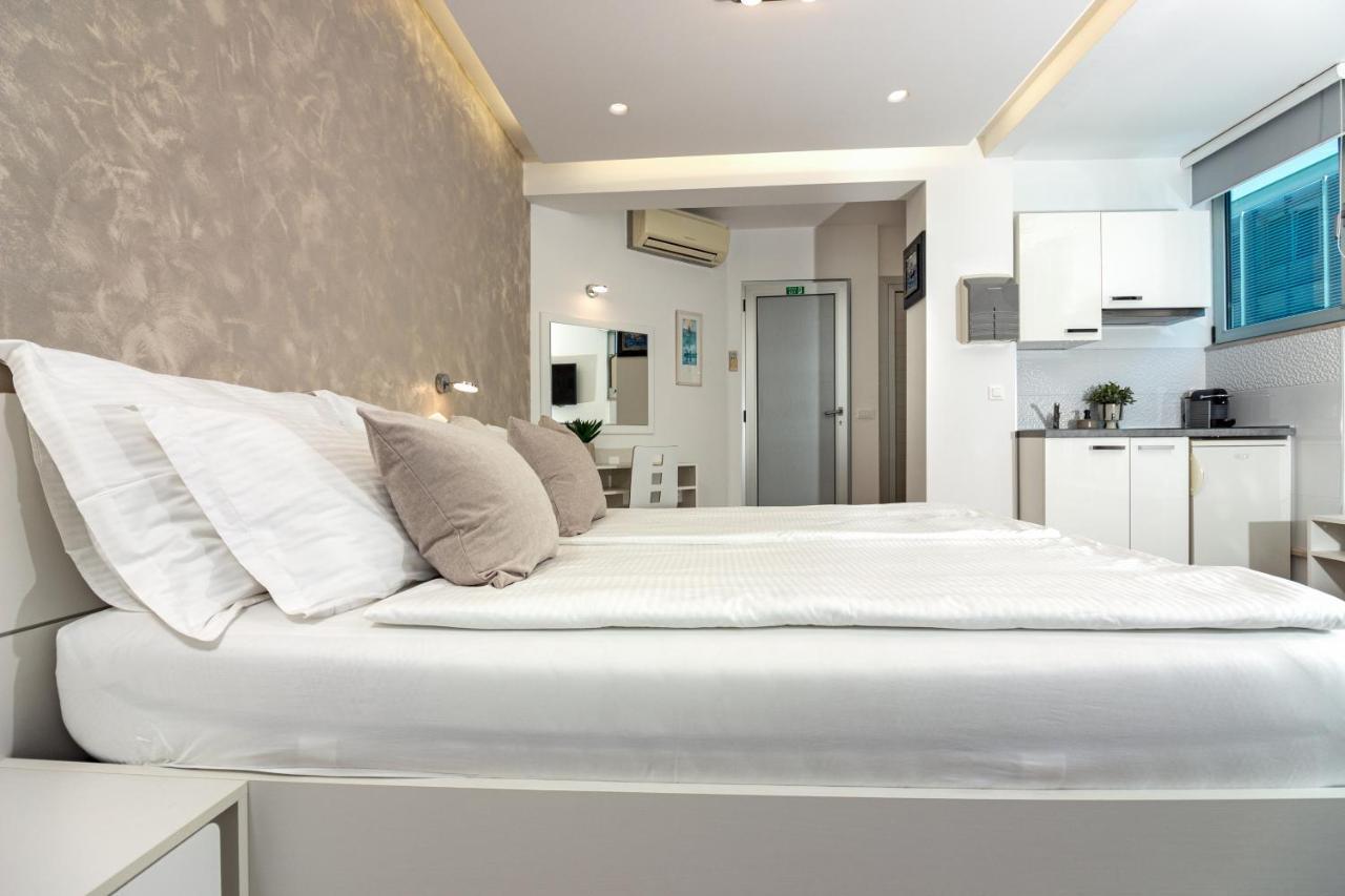 Apartments Lovret Flowers Split Ngoại thất bức ảnh