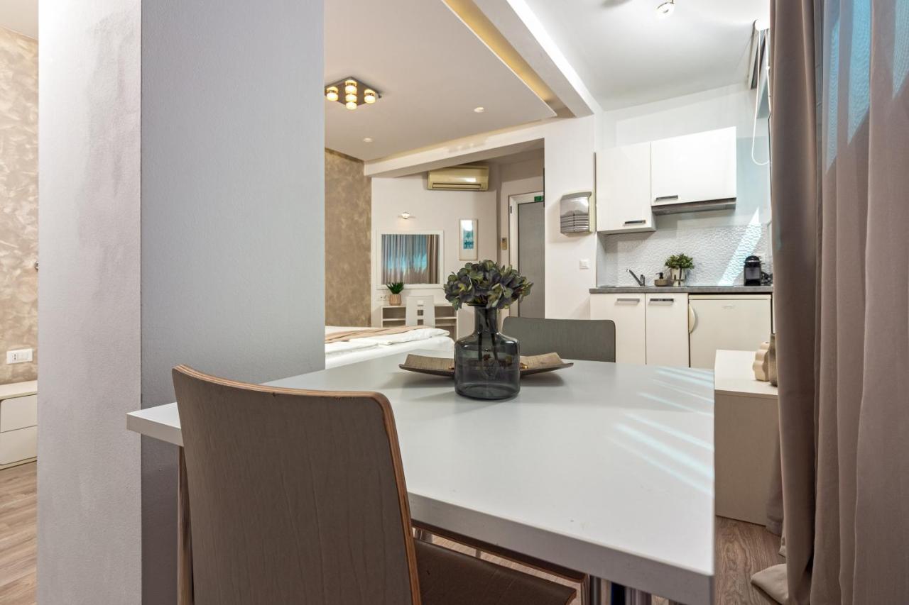 Apartments Lovret Flowers Split Ngoại thất bức ảnh