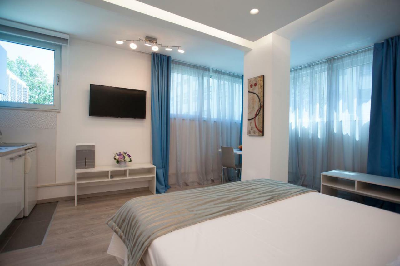 Apartments Lovret Flowers Split Ngoại thất bức ảnh